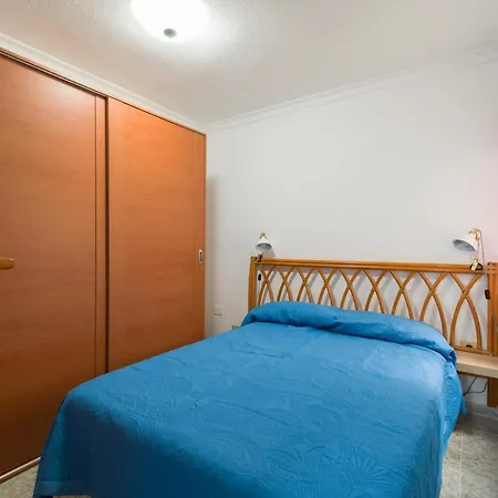 Seafront 2br - Views - Peaceful Apartment *